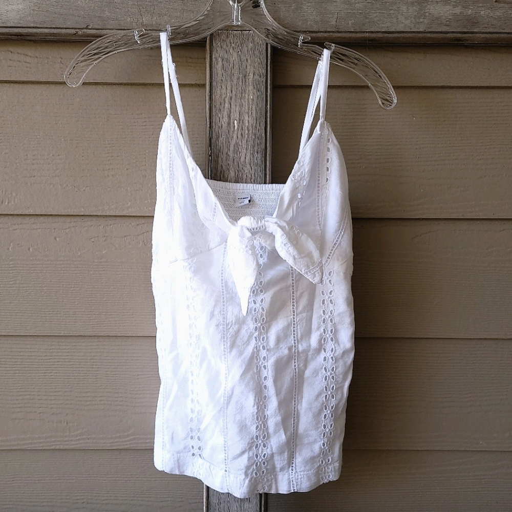 NWT Old Navy Tie Front White Eyelet Tank